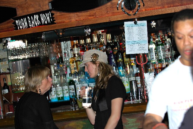 min 2005 11 06 sharkys 168